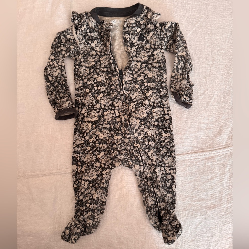 GAP Black and White Floral Kids Footie